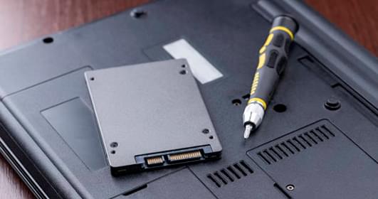 Заміна жорсткого диска на швидкий та ефективний твердотільний накопичувач (SSD)